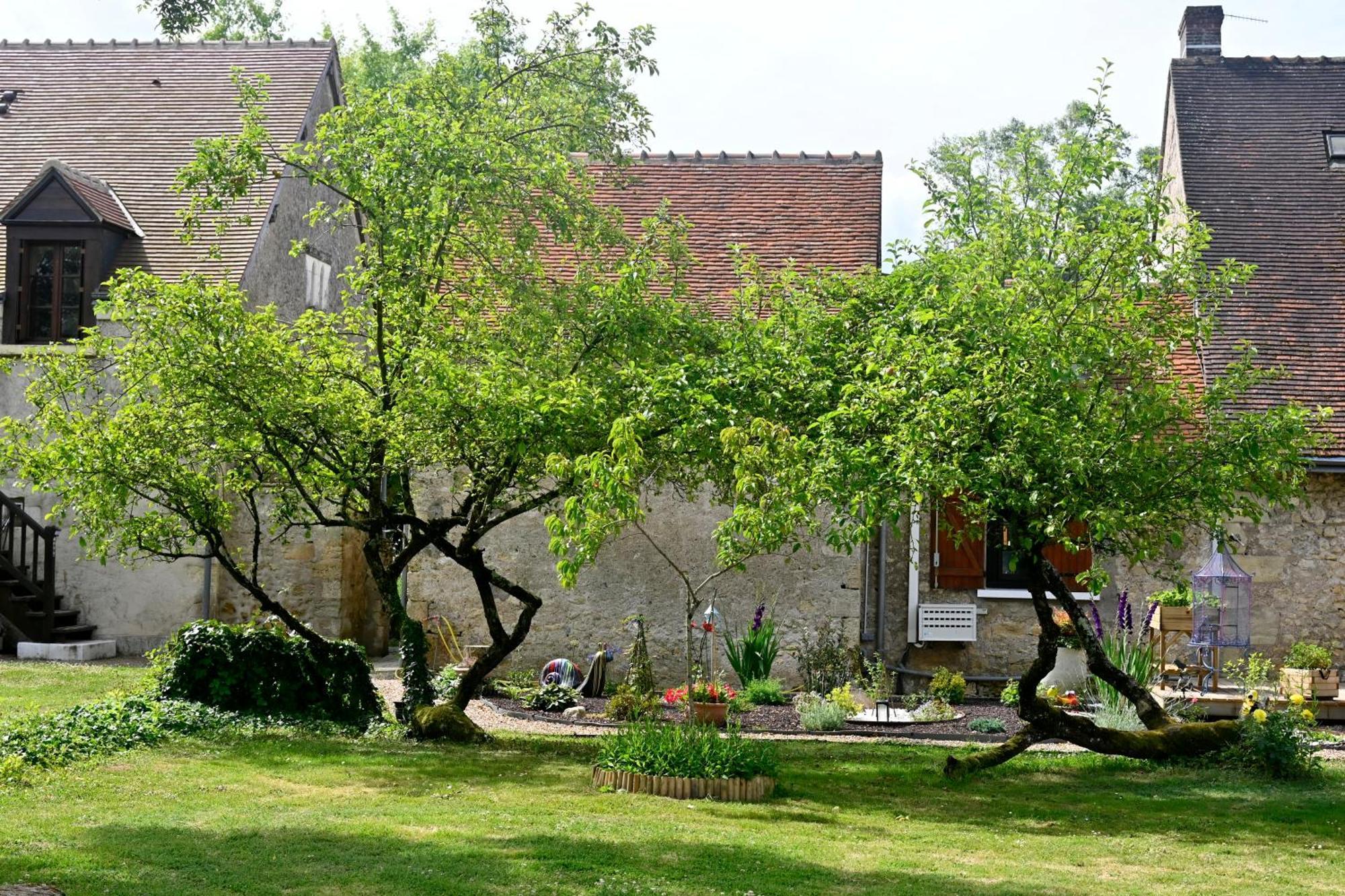 Logis Auberge De Launay Limeray Kültér fotó