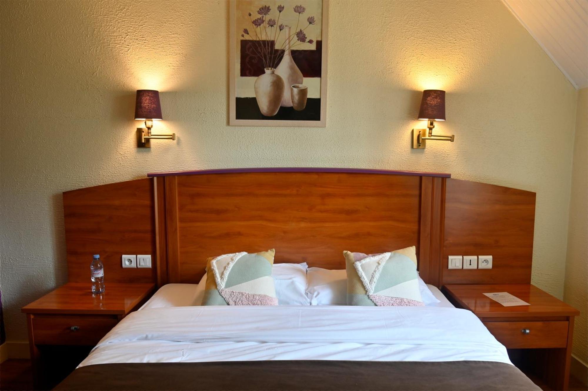 Logis Auberge De Launay Limeray Kültér fotó